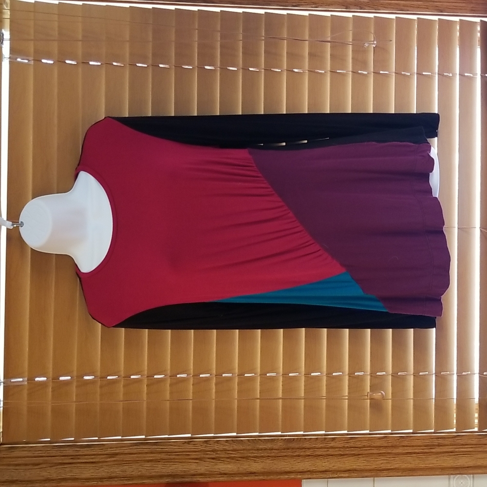 🔮🔥3 for $15.🔥  Narcisi Rodriguez Colorful Woman Top